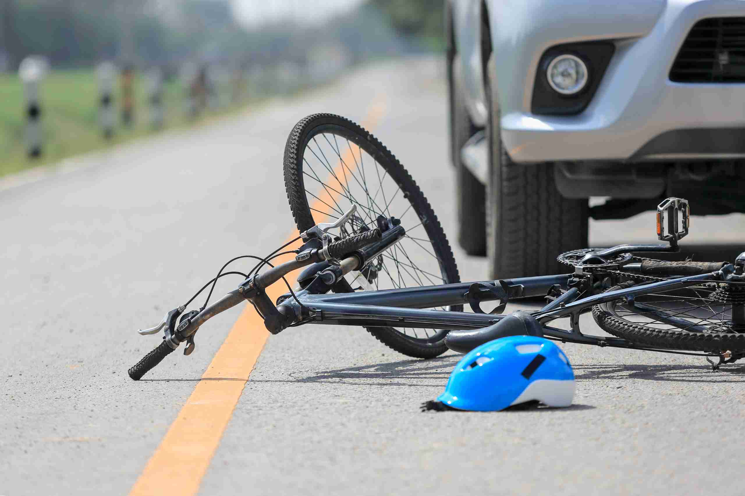 A bicycle accident in a California's road